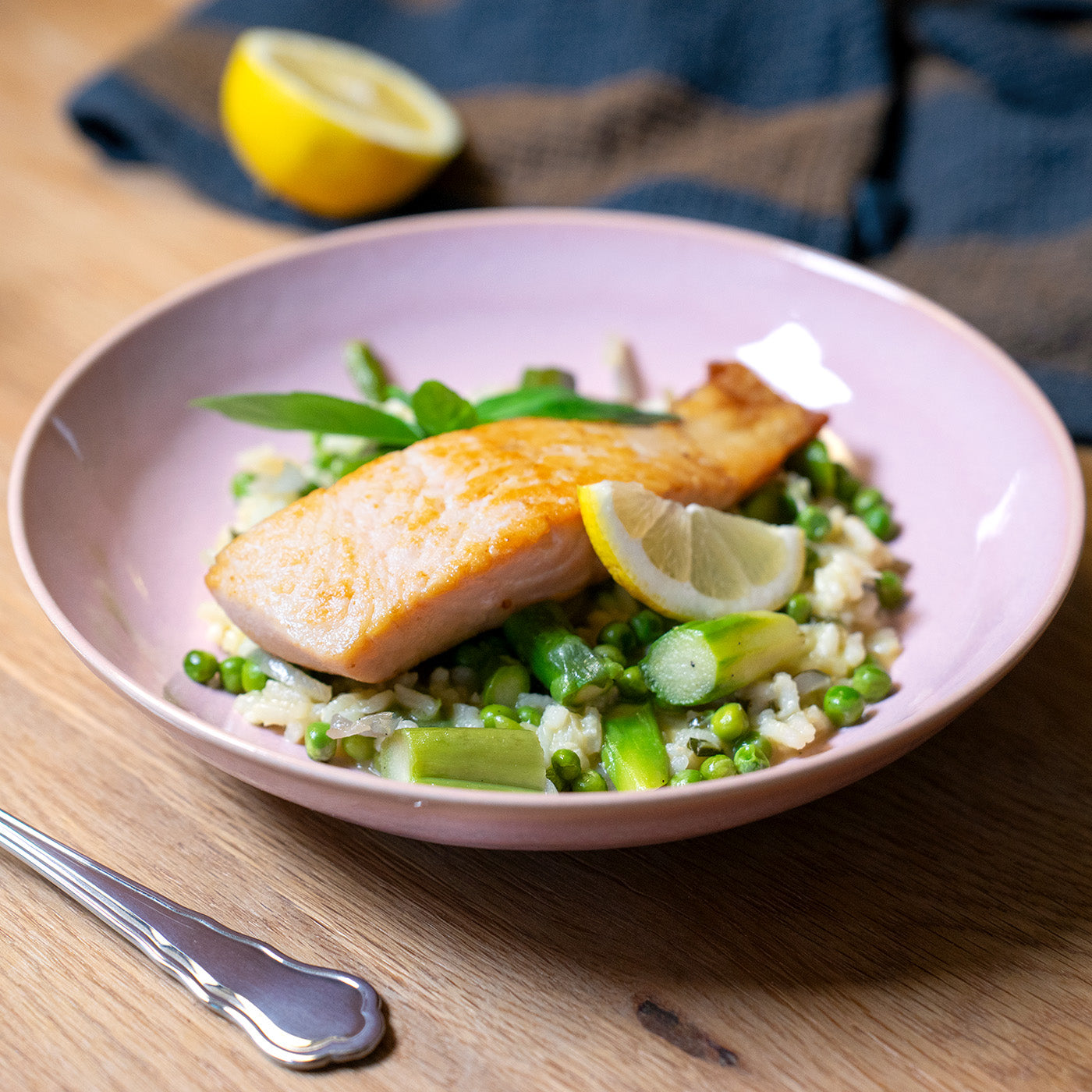 Gebratener Lachs und Zitronenrisotto