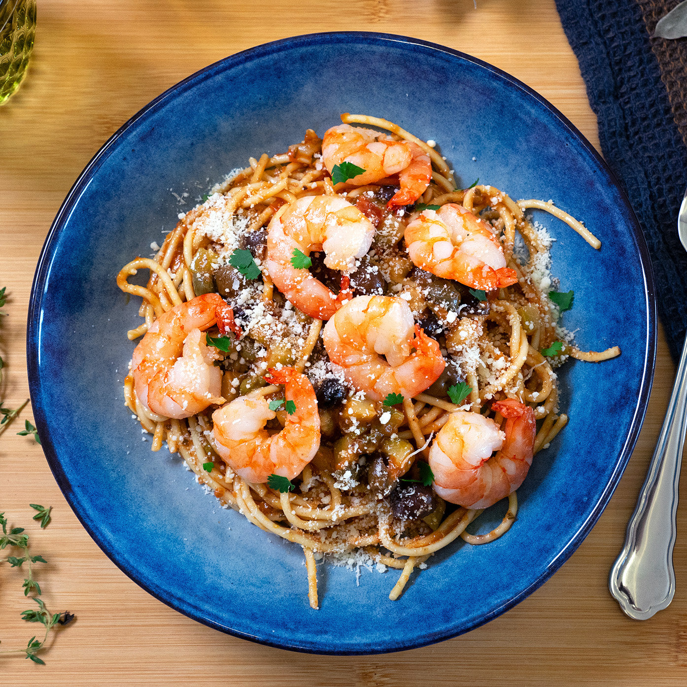 Spaghetti Puttanesca e gamberi