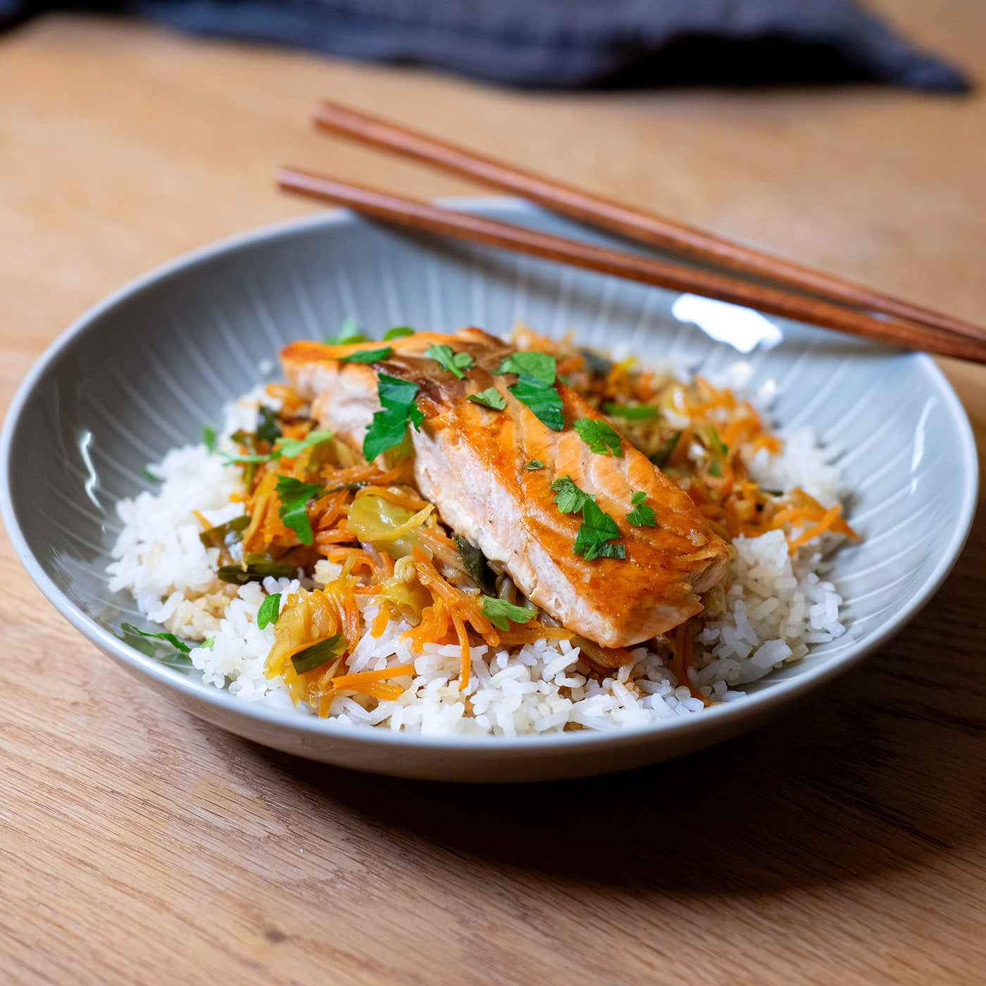 Teriyaki-Lachs mit japanischem Reis