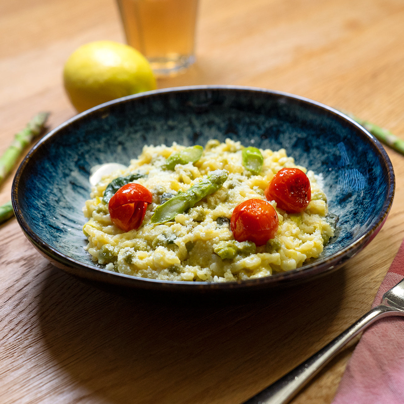 Zitronenrisotto mit Erbsen und Spargel