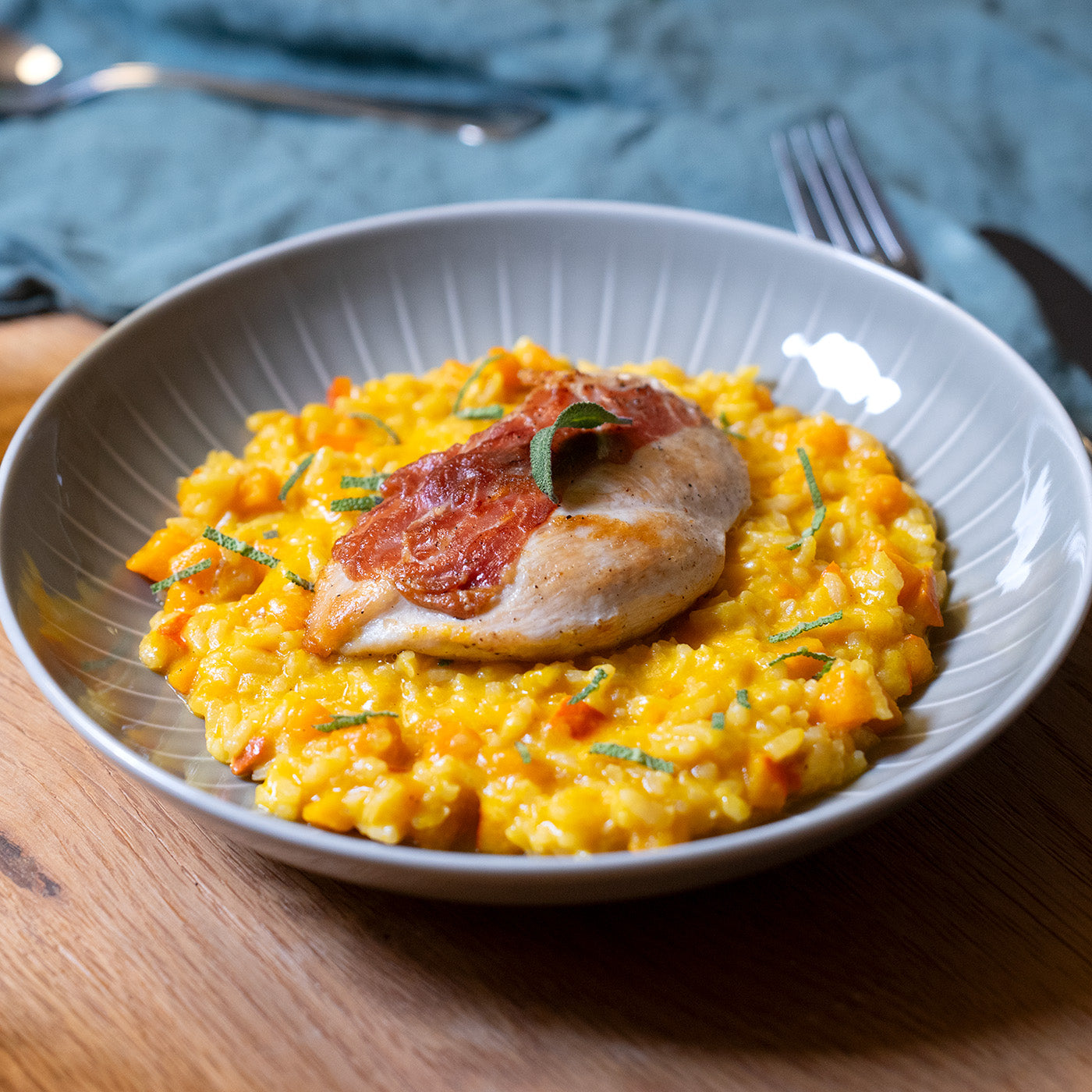 Poulet-Saltimbocca mit Zitronenrisotto