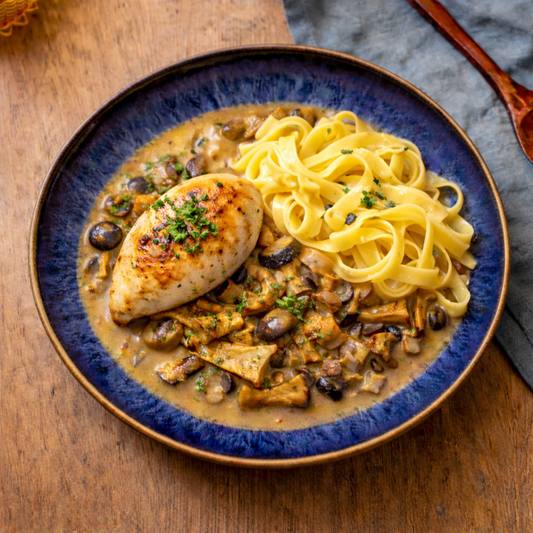 Chicken Breast with Wild Mushrooms & Tagliatelle 💪