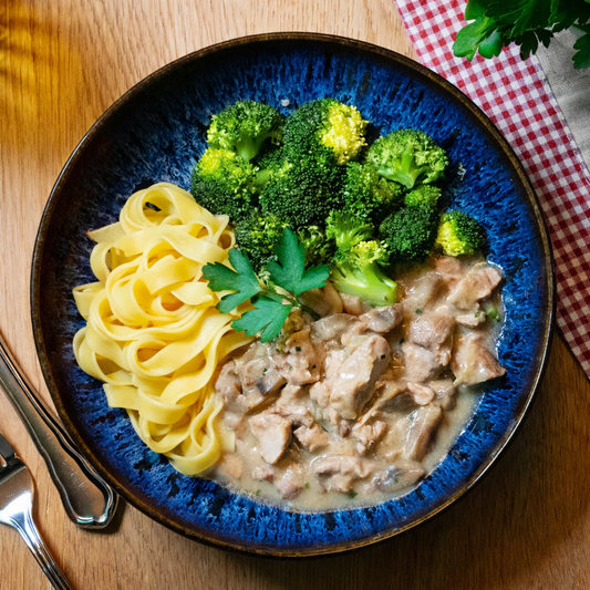 Escalope de veau tranchée à la zurichoise avec tagliatelles 💪