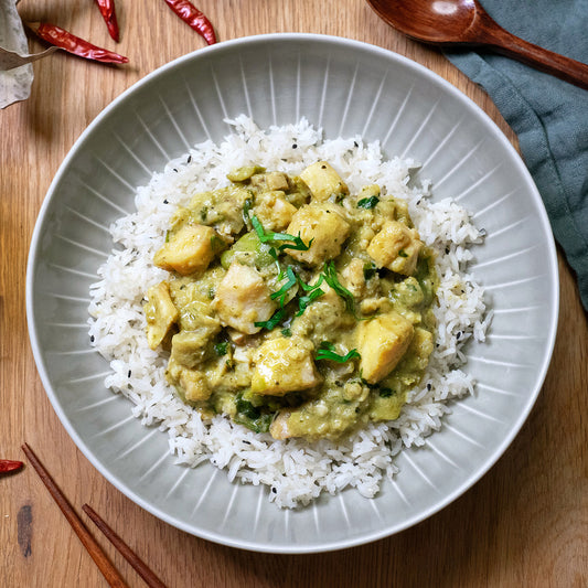 Grünes Fisch Curry mit Jasminreis