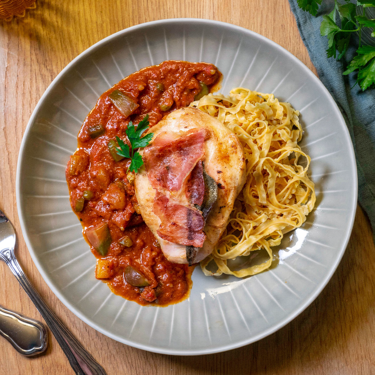 Saltimbocca de poulet à la caponata