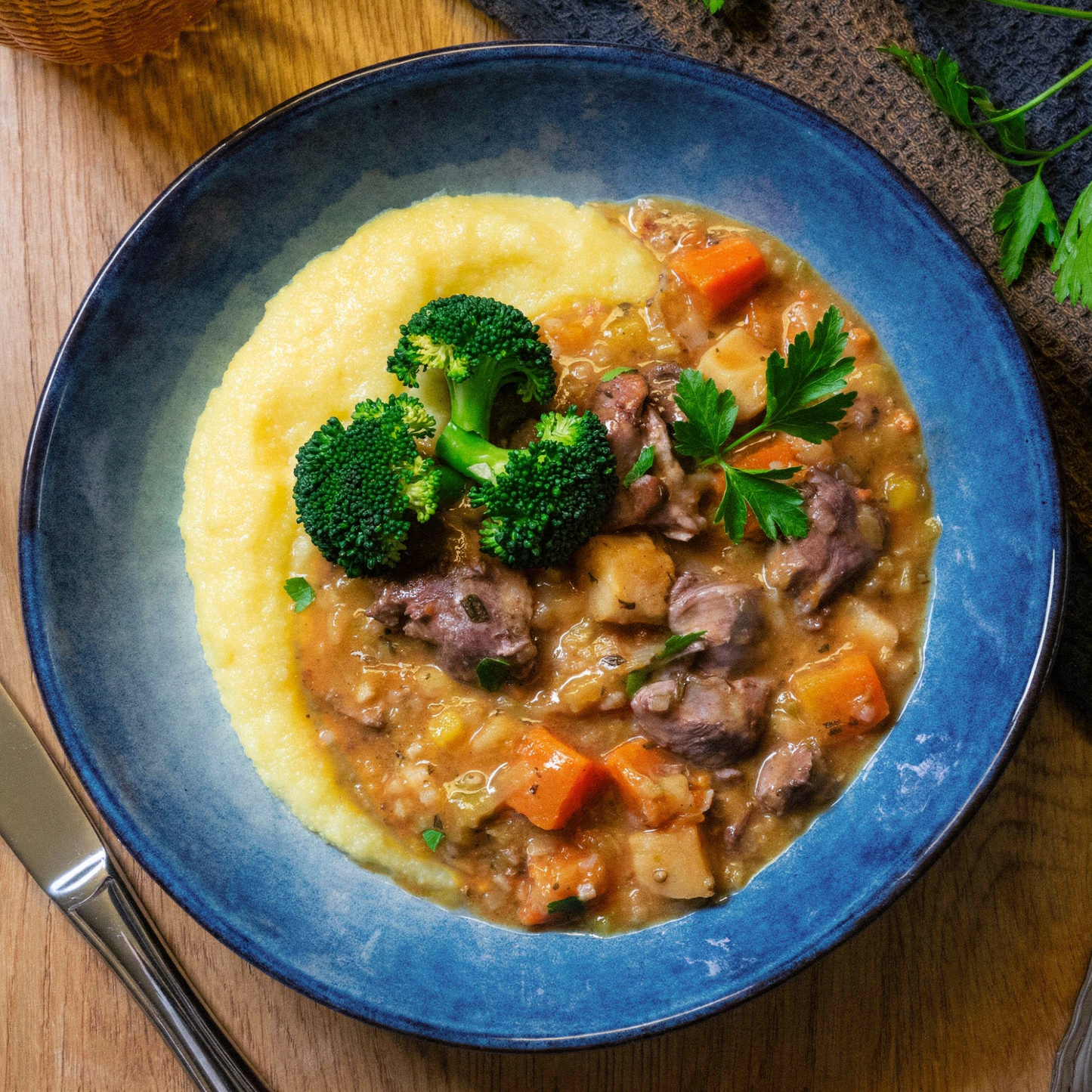 Coq au vin with polenta and broccoli 🔥