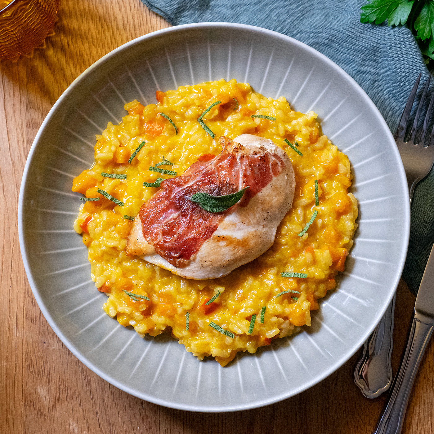 Poulet-Saltimbocca mit Zitronenrisotto